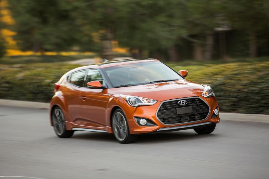  Hyundai Veloster Turbo 2015 года  (US) (фото 6 из 22)